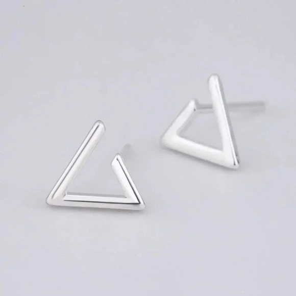 925 Sterling Silver Dainty Triangle Earrings - Picture 1 of 4